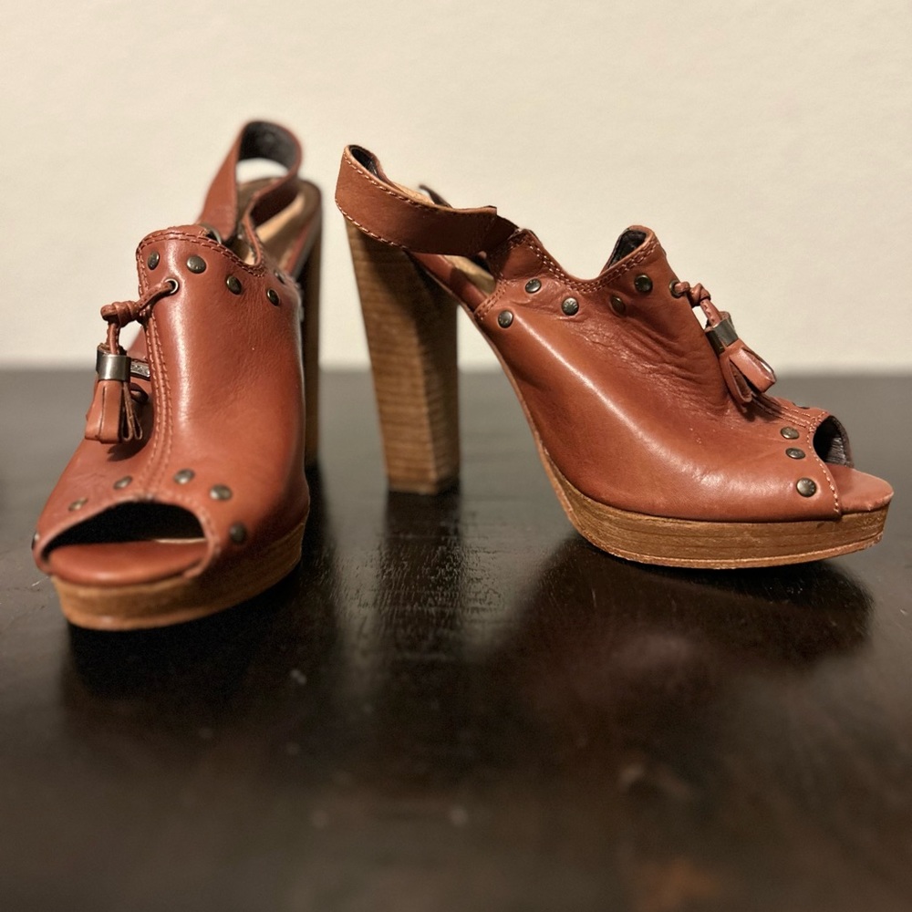 Diesel Mule. Size 8, leather.